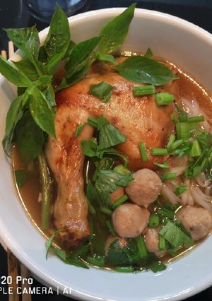 รูปของ ก๋วยเตี๋ยวไก่​