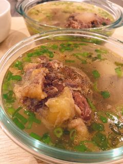 Hình của món Canh xương bò cực đơn giản.