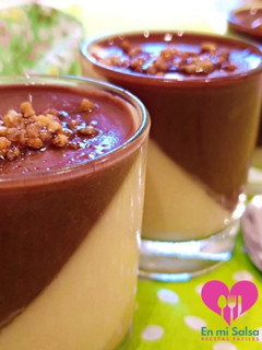 Una foto de Panna Cotta de Vainilla y Chocolate