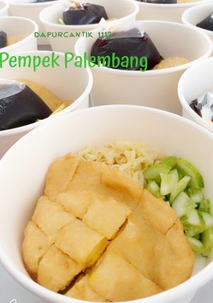 Foto resep Pempek Palembang kapal selam yummy pasti jadi