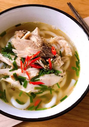 Hình của món Bánh Canh Gà Xé Đơn Giản.
