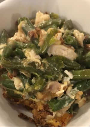 A picture of Chicken and green bean casserole.