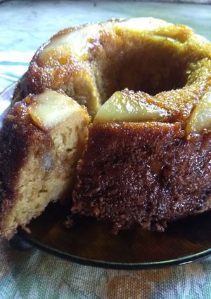 Una foto de Torta invertida de peras🍐 o manzanas🍎🤤😋