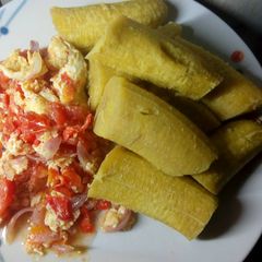 A picture of Boiled plantain with egg sauce.