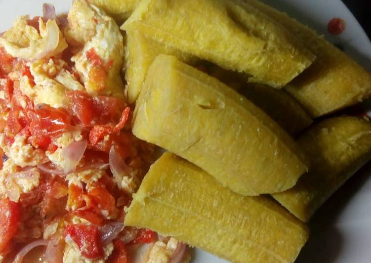 Step-by-Step Guide to Prepare Favorite Boiled plantain with egg sauce