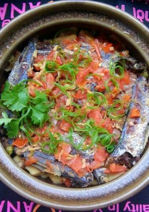 Hình của món Cá nục kho măng.