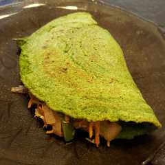 A picture of Crepes de espinaca y avena 💚🌱.