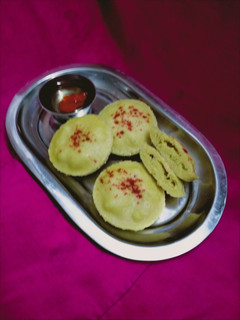 ઢોકળા (Dhokla Recipe In Gujarati) રેસીપી મુખ્ય ફોટો