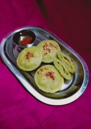 ઢોકળા (Dhokla Recipe In Gujarati) રેસીપી મુખ્ય ફોટો