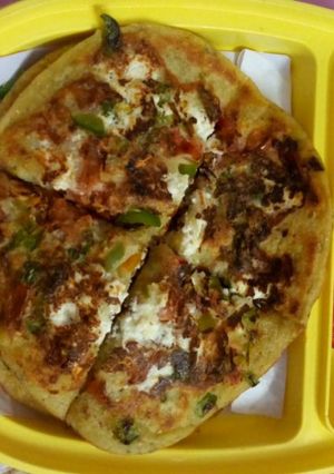 A picture of Moong dal uttapam.