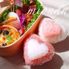 A picture of Adult Character Bento Double Heart Bento For Valentine's Day.