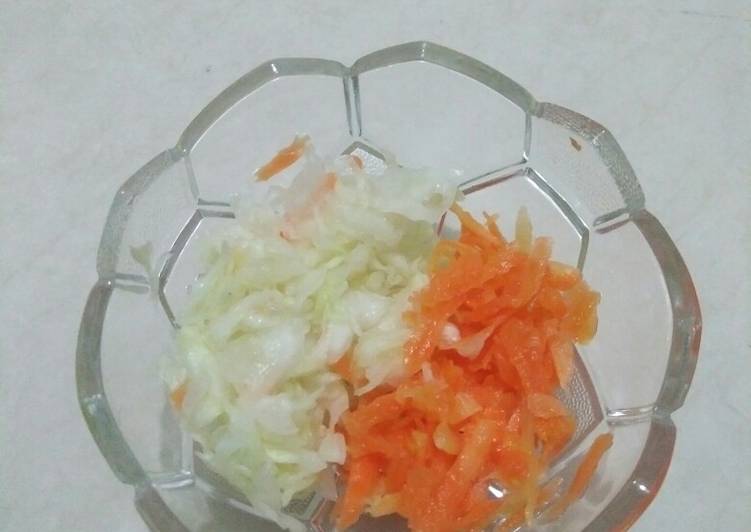 Bagaimana Menyiapkan Salad sayur pelengkap ala hokben Super Enak