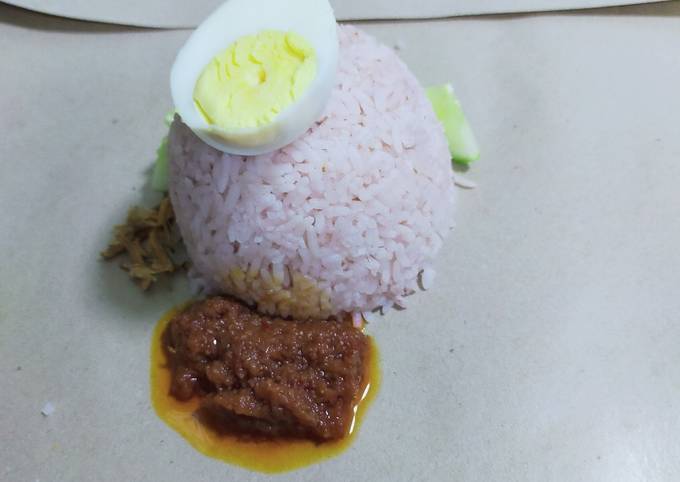 Easiest Way to Prepare Yummy Nasi Lemak Strawberry