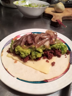 Una foto de Tacos con carne! 🌮🥑