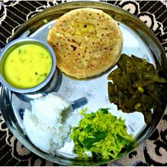 A picture of Gujarati Dinner.