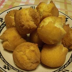 A picture of Sata Andagi Okinawan Doughnuts.