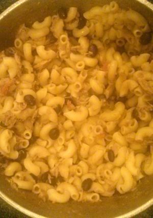 A picture of Tuna and pasta.