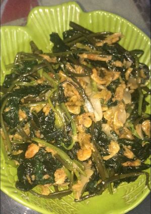 Foto resep Tumis kangkung udang ragu