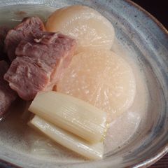 A picture of Summer Oden Hot Pot with 'Salt'.