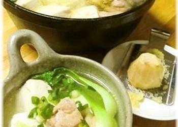 How to Prepare Yummy Gingery Chicken and Tofu Hot Pot