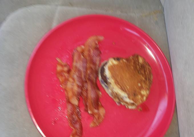 Steps to Make Award-winning Homemade McGriddle sandwich