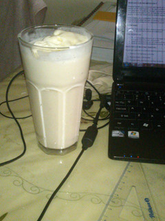A picture of Banana smoothie.