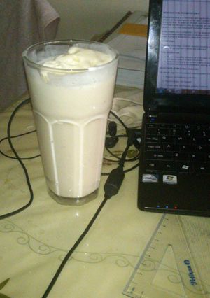 A picture of Banana smoothie.
