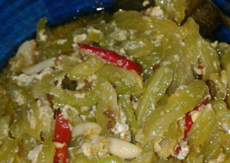 Resep Tumis sayur pare (priye) yang Lezat