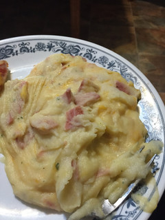 A picture of Bacon And Cheese Mashed Potatoes.