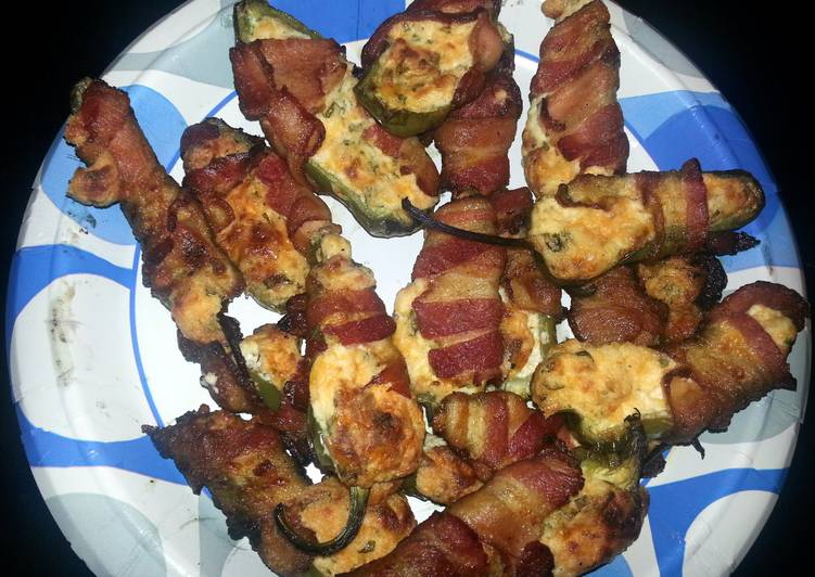 Bacon wrapped jalapeno poppers Bacon wrapped jalapeno poppers