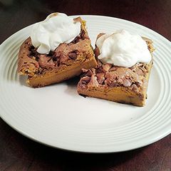 A picture of Flourless Cinnamon Spice Cake.