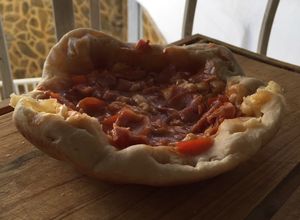 Una foto de Pizza en el sartén👌🏻