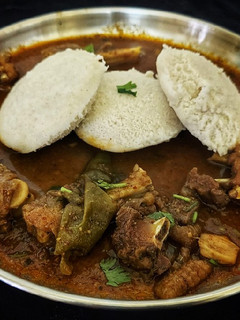 நாட்டுக்கோழி குழம்பு(nattukoli kulambu recipe in tamil) செய்முறை முக்கிய புகைப்படம்