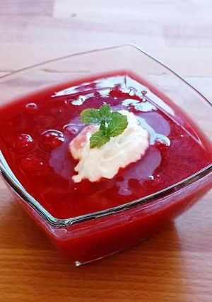 Málnakrémleves recept fotója