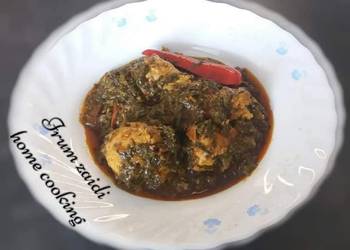 How to Recipe Delicious Chiken Palak serve with Homemade Garlic Yoghurt Naan