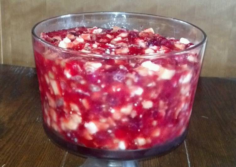 Steps to Prepare Speedy Colonial Cranberry Salad