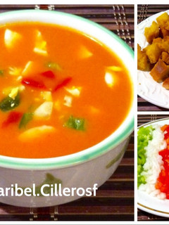 Una foto de Gazpacho típico Andaluz a mi manera