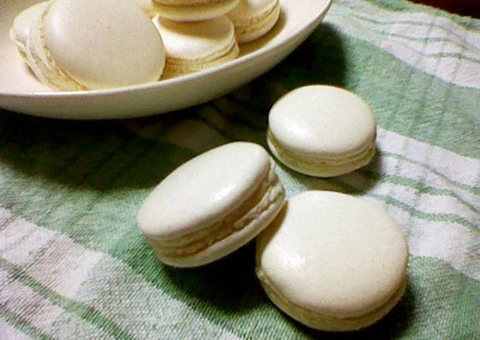 Sugar Lemon Macarons With No Poser