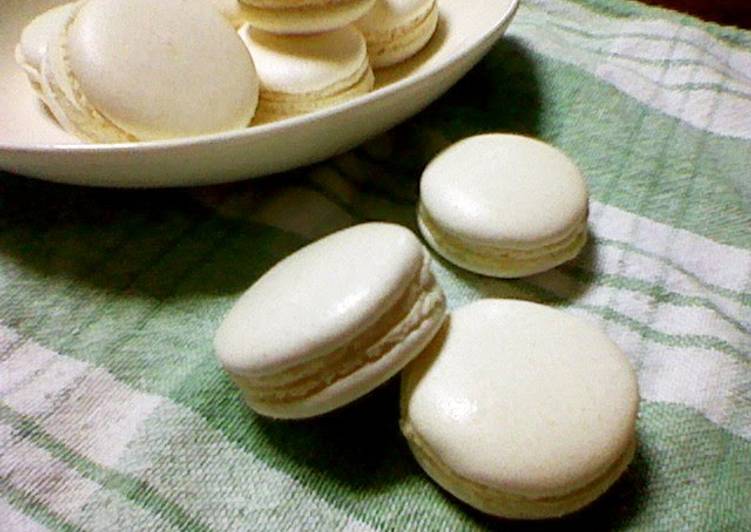 Steps to Prepare Homemade Sugar Lemon Macarons With No Poser