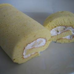 A picture of Toaster Oven Roll Cake.