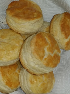 A picture of Mom's Best Biscuits.