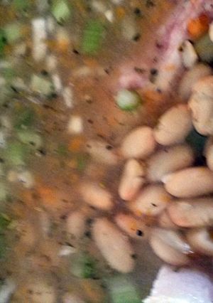 A picture of Bean soup.