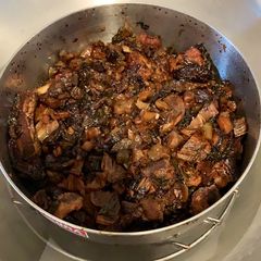 A picture of 梅菜扣肉.