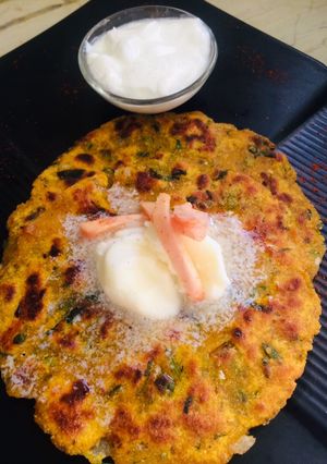 A picture of Makki methi Parantha.