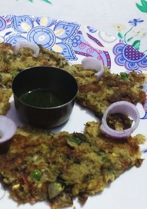 मूंग की दाल और बेसन का डबल चीला(moong ki daal aur besan ka double chilla recepie in hindi) रेसिपी मुख्य फोटो