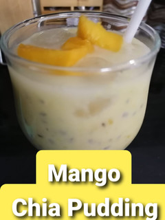A picture of Mango Chia Pudding💛😋💛.