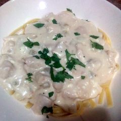 A picture of Spicy Chicken Linguine.