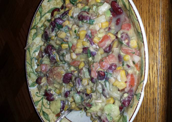 tuna , beans , corn salad