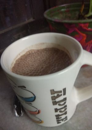 गरम चॉकलेट (garam chocolates recipe in Hindi) रेसिपी मुख्य फोटो
