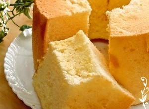 A picture of Fluffy Plain Chiffon Cake.